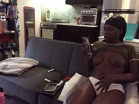 littyleesh1 webcam