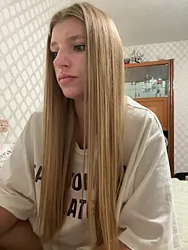 adel_secret webcam