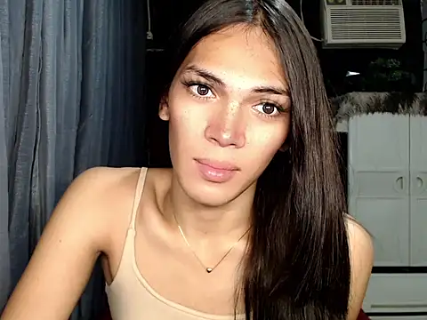 GORGEOUS_CARMEE webcam