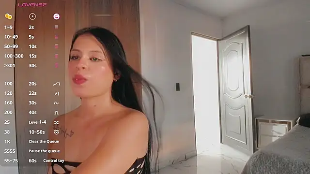 skinny_milky webcam