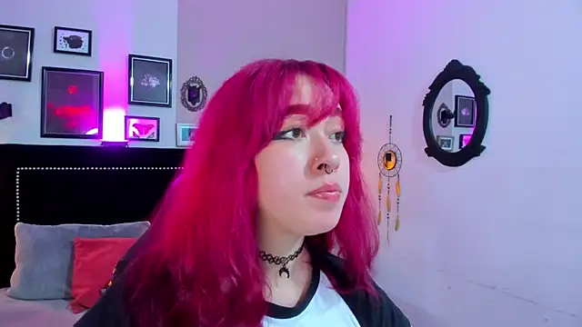 Leah_cherry webcam