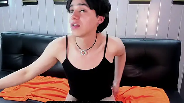 fox_white_ webcam