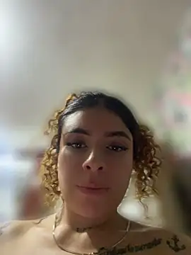 hally-jensen1 webcam