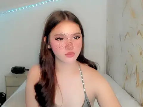 Dolly_Fy live cam on StripChat