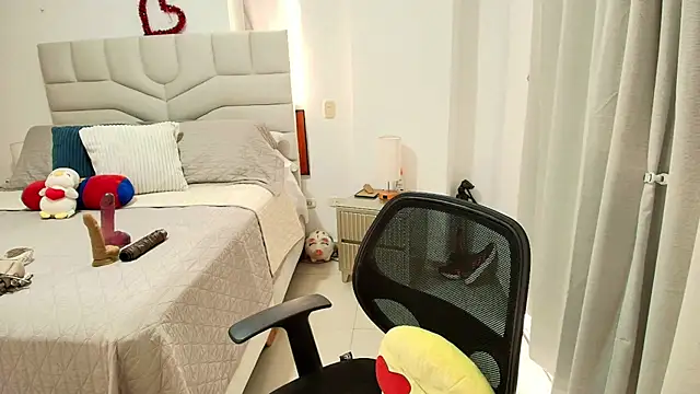 Naty_Stone webcam