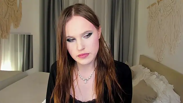 EffieMinki webcam