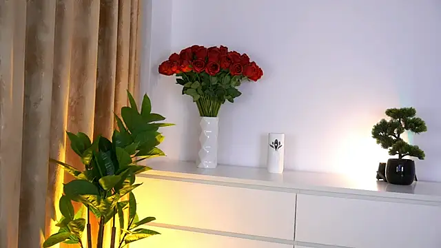 AishaSins webcam