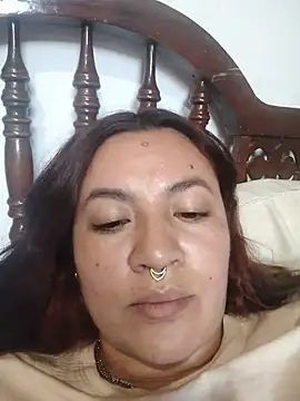 samm_curvy webcam