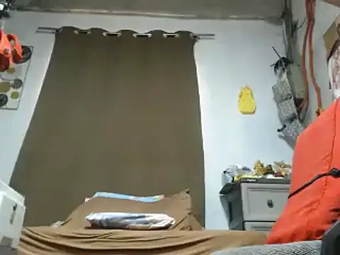 30cmHORSECOCKSELFSUCKER webcam