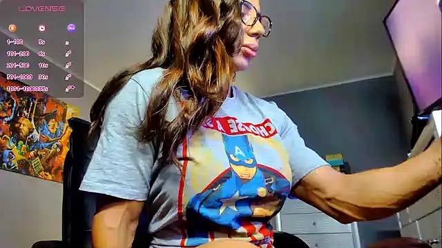 Alesyamuscledoll@xh webcam