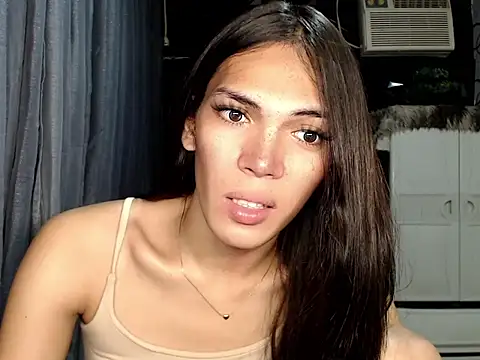 GORGEOUS_CARMEE live cam on StripChat