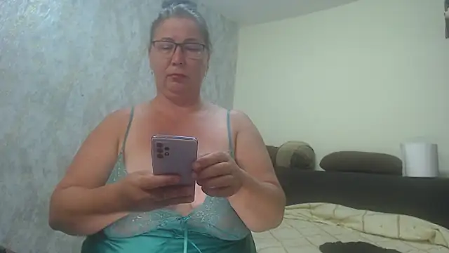 EmmaSquirt webcam