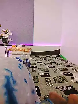 LoveLy-Soneya webcam