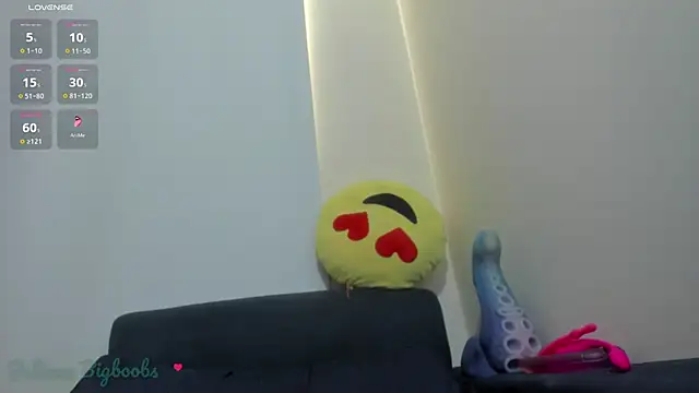 Juliana_bigboobs webcam