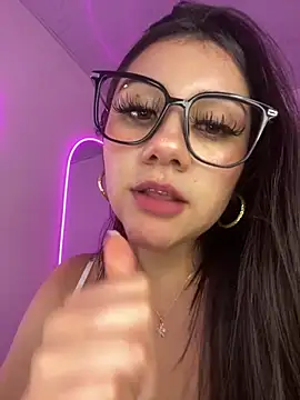 Zoe_Serrat webcam