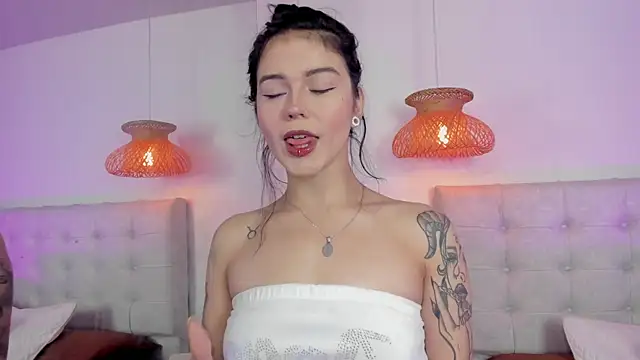 Vanessa_cruz_18 webcam