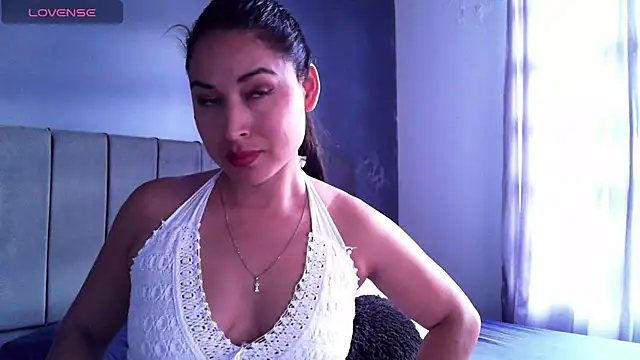 Sweet-Angie webcam