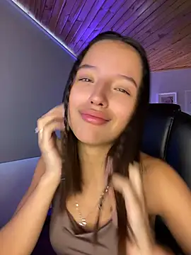 Sofia18_pinkk live cam