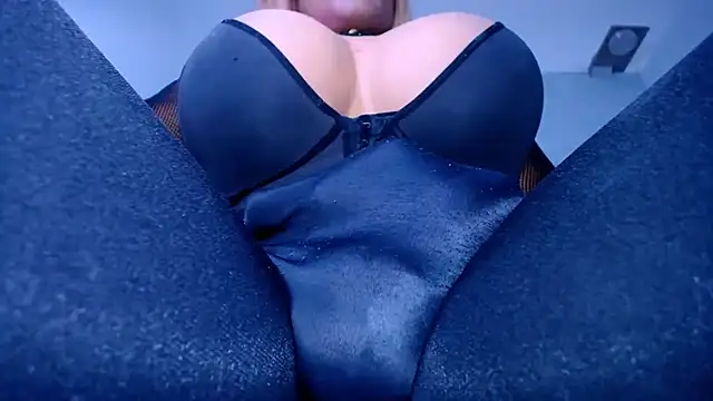 paulabigcock live cam