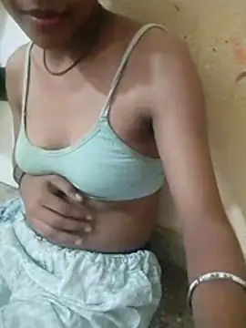 Zahra67 webcam