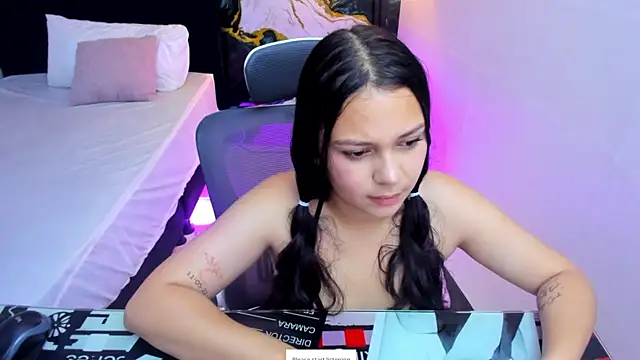 Littlee_Noemi webcam