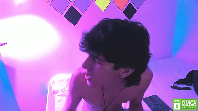 AmethystShadow17 webcam
