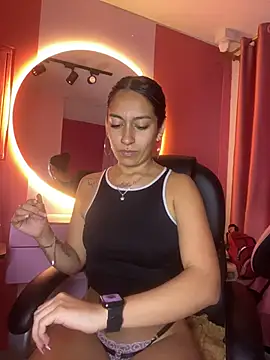 DulceLatinaxo webcam