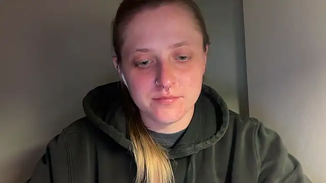 LeaWetGirl webcam