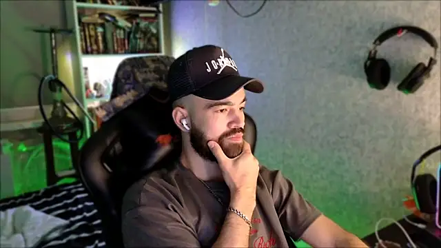 _Serious_Man webcam