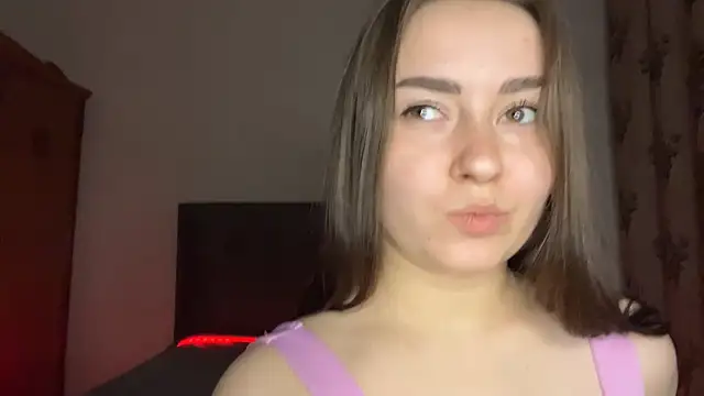 SelenaBrook webcam