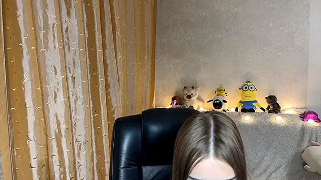urcutiebunnyy webcam