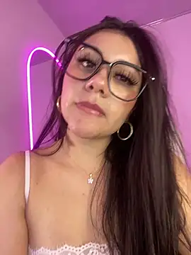 Zoe_Serrat webcam