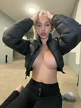 Lana-Grey 👻 free naked chat