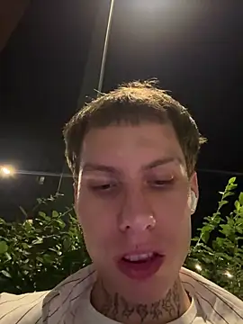 Mr__Desire live sex cam