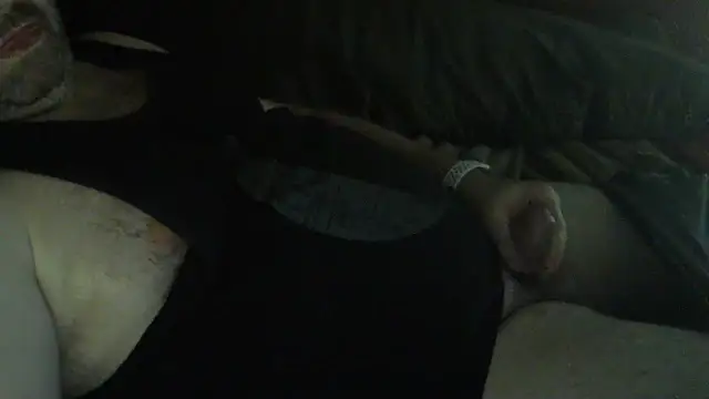 immikew1975 live cam on StripChat