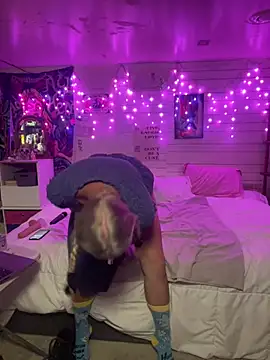 TrenaAnne webcam