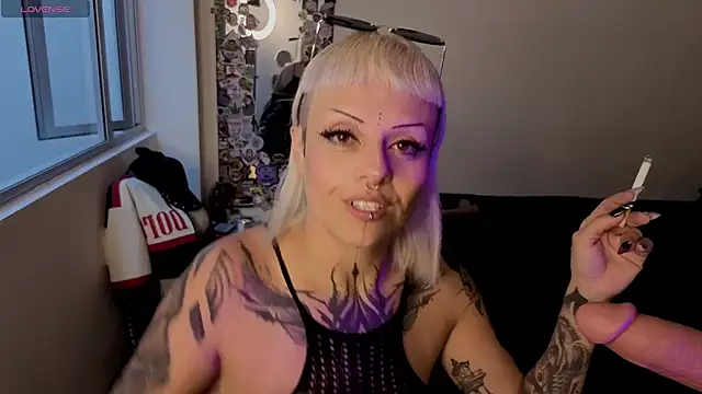 freyaa_sorcerees webcam