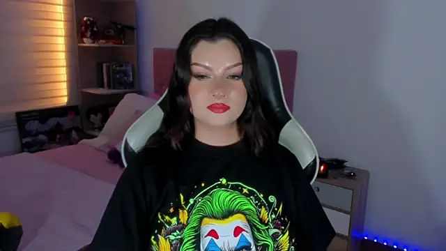 OphelianaRose33 webcam