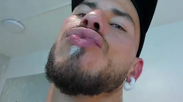 dylan_jacobx webcam