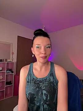 MaciiMayy webcam