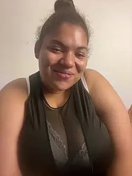 NiniDeluxee webcam