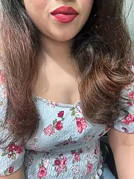 Yours_riya11 webcam