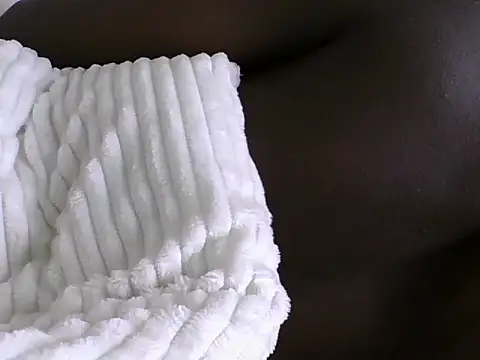 Hotpetittey webcam