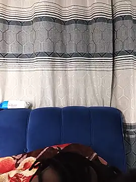 Suckmysweetboobs webcam