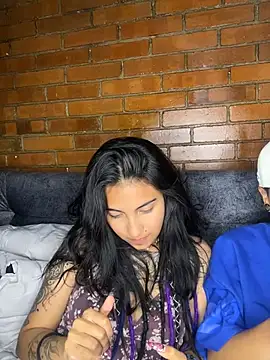 Velvet_Mysstic webcam