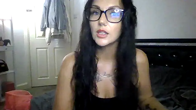 Pretty_Kizzi webcam