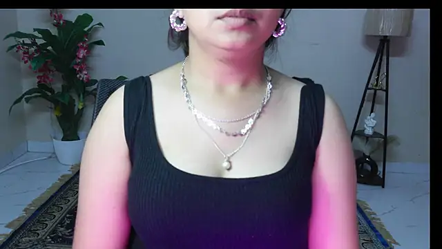 NoNude_Love webcam