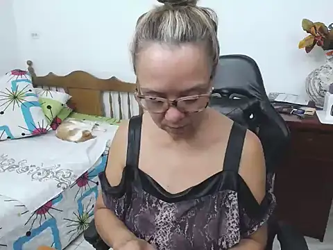 yeslluisa webcam