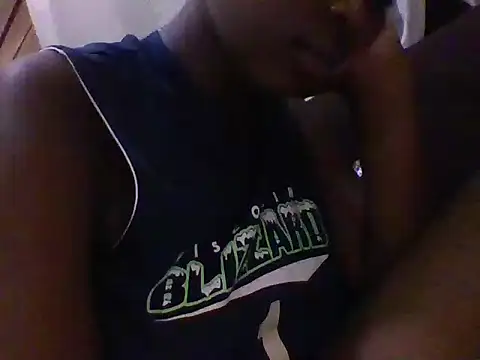 Prettyvillah_ webcam