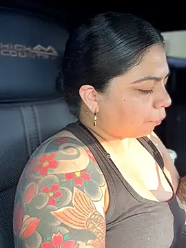 kimmiakiss22 live cam